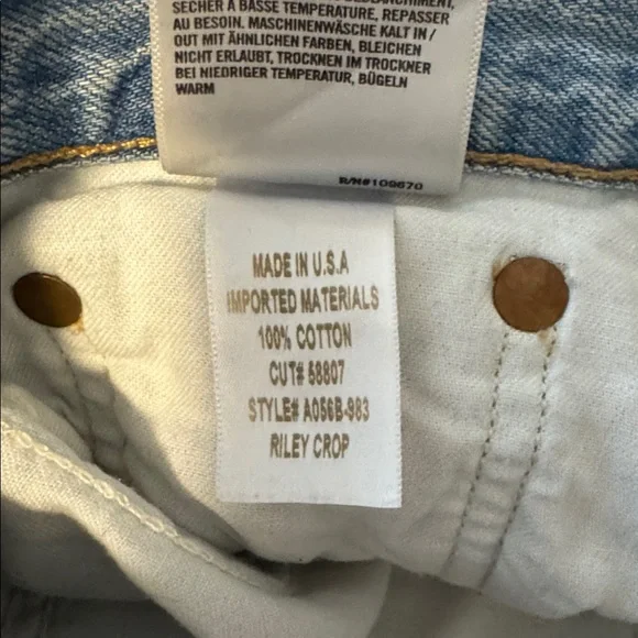 Agolde Riley Crop Denim - Picture 5 of 5